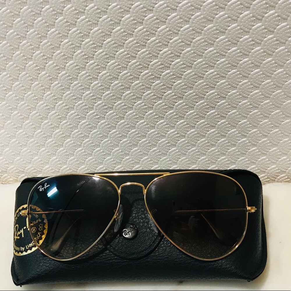 Ray-Ban Classic Aviator Gradient Sunglasses